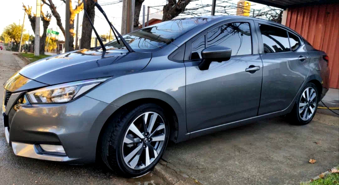 Nissan New Versa 2022 Exclusive tope de gamma miniatura 3